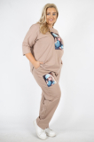 Tepláková súprava s nášivkou plus size Danie 