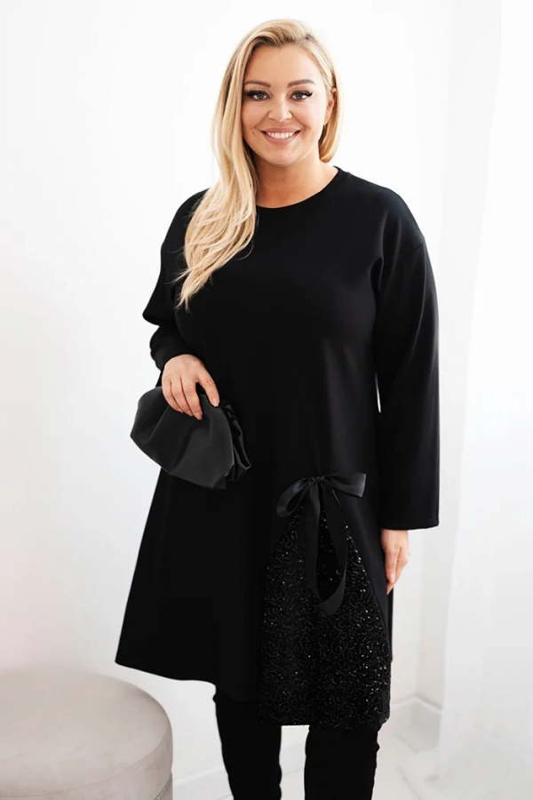 Dámske šaty Plus Size s ozdobným vkladom z flitrov Binoti