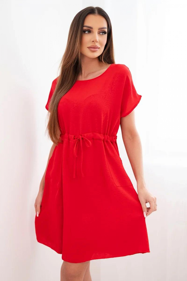 Krátke šaty s krátkym rukávom a viazaním v páse model 1165 